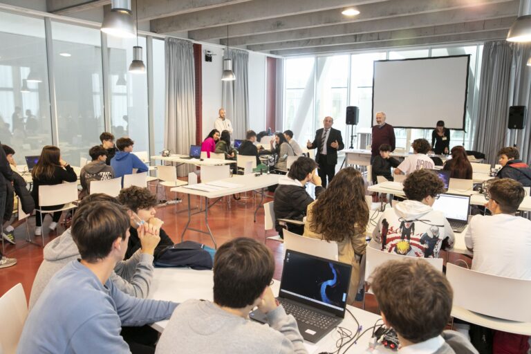 O 90% dos graduados da UDC atopan traballo o primeiro ano