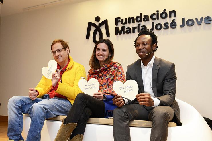 A historia de superación de Albert Espinosa tras perder a perna, o pulmón e un anaco de fígado por un cancro