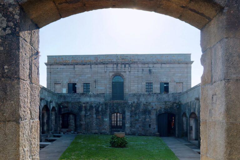 Este sábado, xornada de portas aberats no Museo Arqueolóxico do Castelo de San Antón