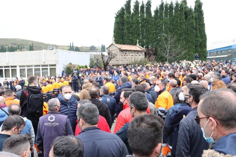 Convocada este xoves na Coruña unha concentración para pedir “xustiza” para o operario morto en 2022 na refinaría